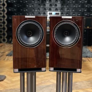 Fyne Audio F701