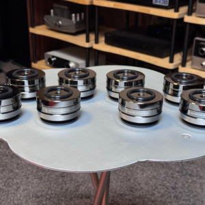 IsoAcoustics Gaia I NEO /  (2 sets, 8 stuks)